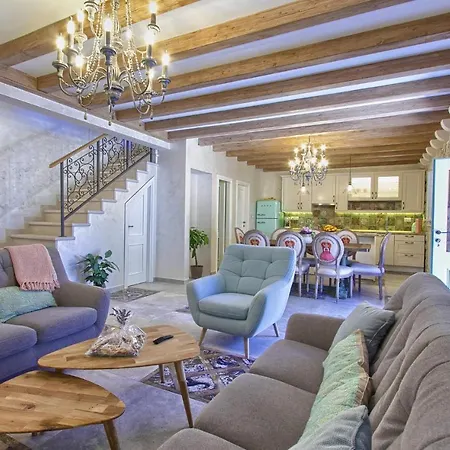 Gorgeous In With Wifi