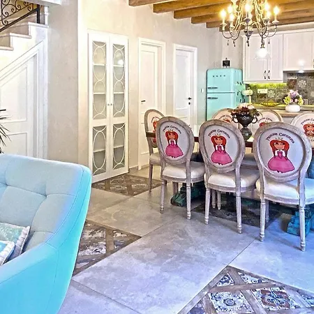 Gorgeous In With Wifi *