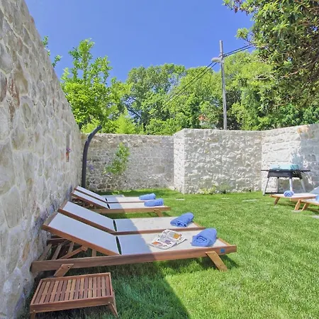 Gorgeous In With Wifi