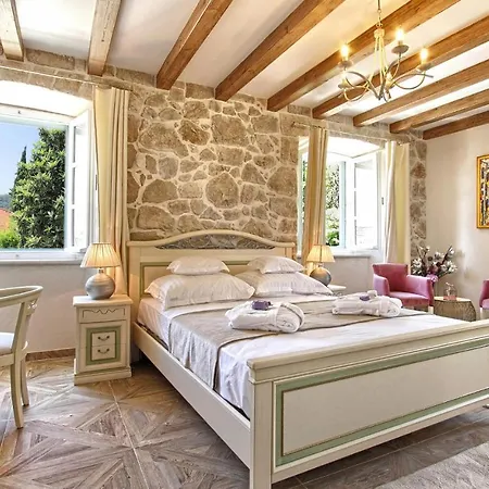 Gorgeous In With Wifi *